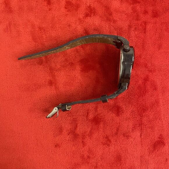 OULM Watch 9591 Dual Time Dials Military Quartz Black Face Needs Repairs/Battery - Picture 6 of 15